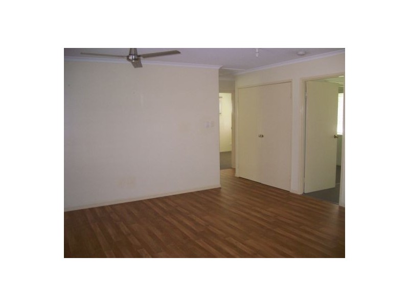 33 Amos Road, Urangan QLD 4655