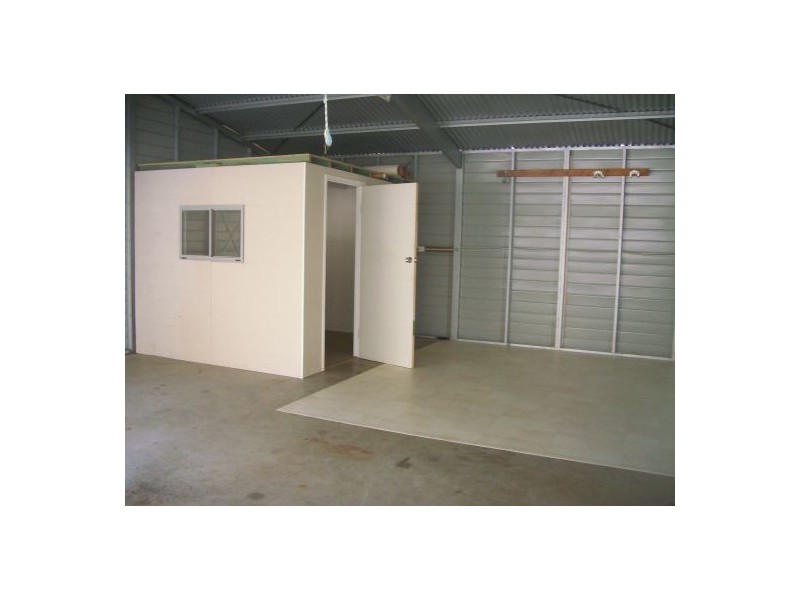 33 Amos Road, Urangan QLD 4655