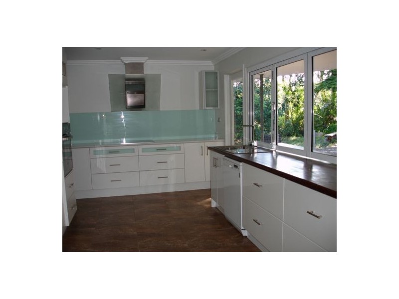 58 Honiton Street, Torquay QLD 4655