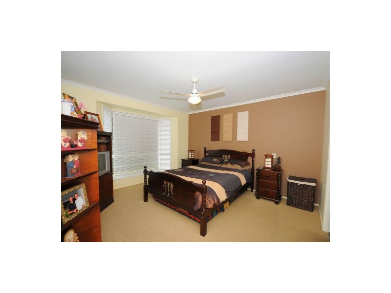 10 HAYMAN CT, Kawungan QLD 4655