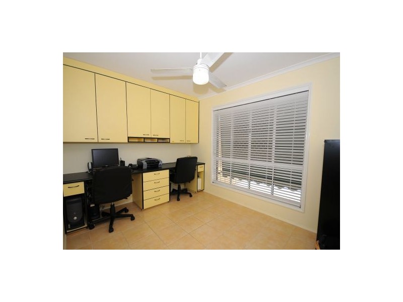 10 HAYMAN CT, Kawungan QLD 4655