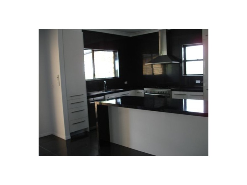 10 Trobriand Place, Kawungan QLD 4655