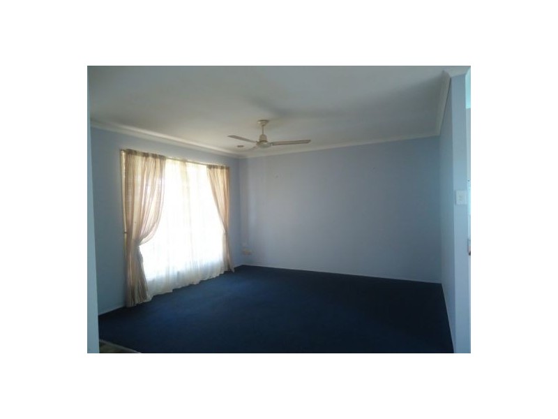 665 Boat Harbour Drive, Urangan QLD 4655