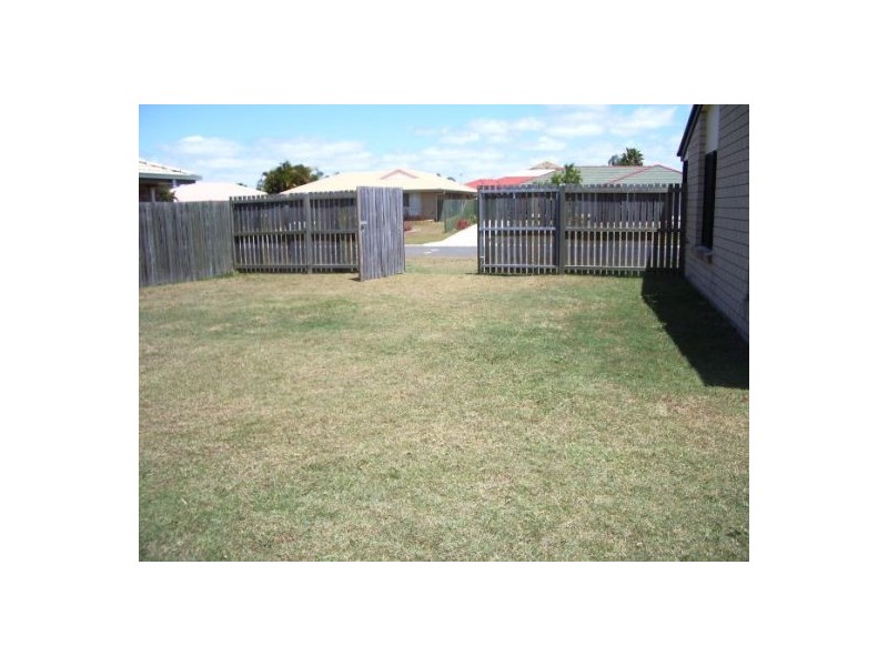 184 Pulgul Street, Urangan QLD 4655