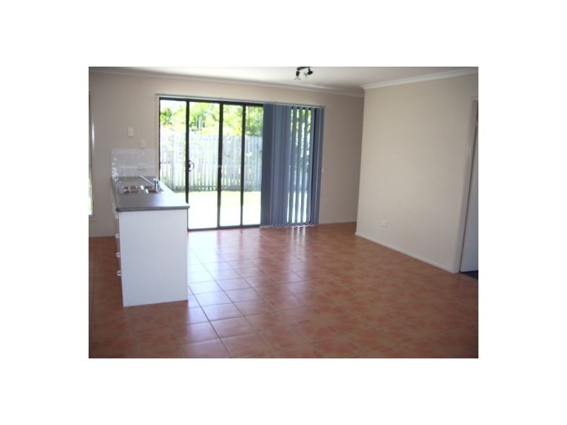 184 Pulgul Street, Urangan QLD 4655