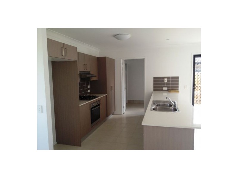 12 Santa Maria Ave, Urraween QLD 4655