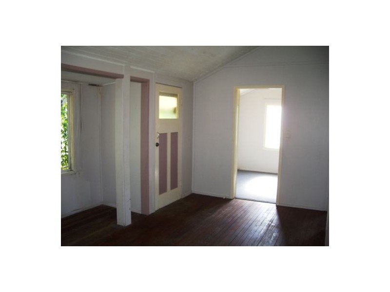 168 Cypress Street, Urangan QLD 4655