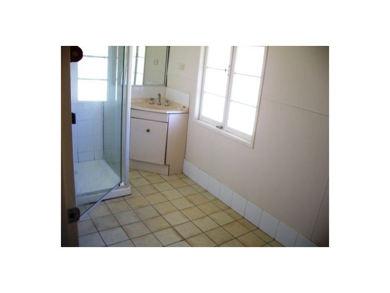 168 Cypress Street, Urangan QLD 4655