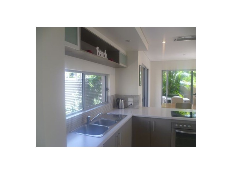 1/187 Torquay Rd, Scarness QLD 4655