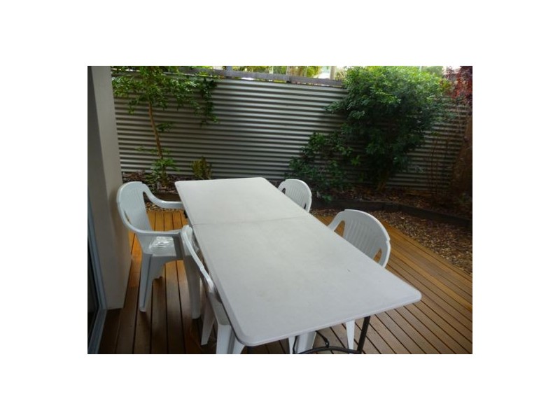 1/187 Torquay Rd, Scarness QLD 4655