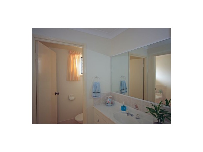 7 Sonder Street, Urangan QLD 4655