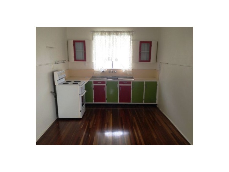 17 Thomas Street, Pialba QLD 4655