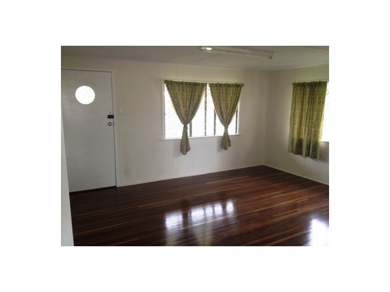 17 Thomas Street, Pialba QLD 4655