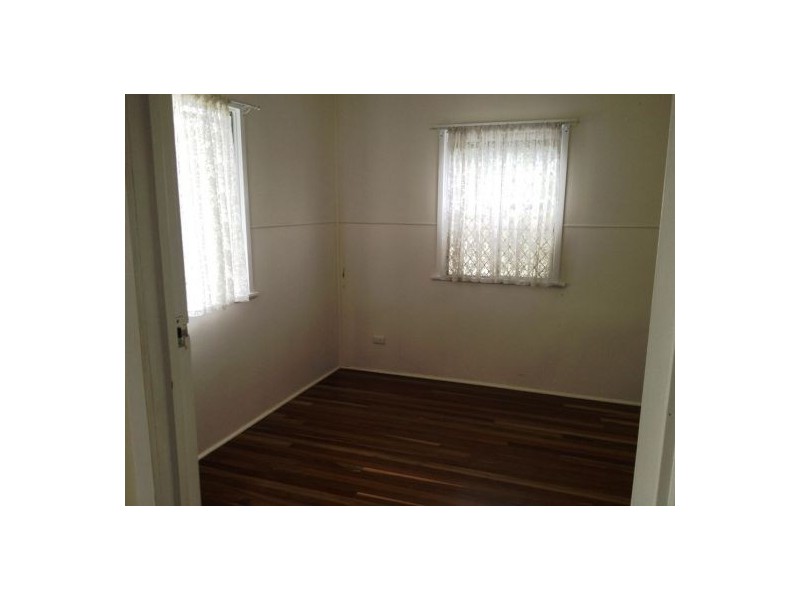 17 Thomas Street, Pialba QLD 4655