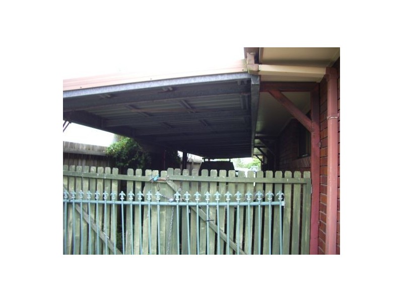8 Ian Avenue, Kawungan QLD 4655
