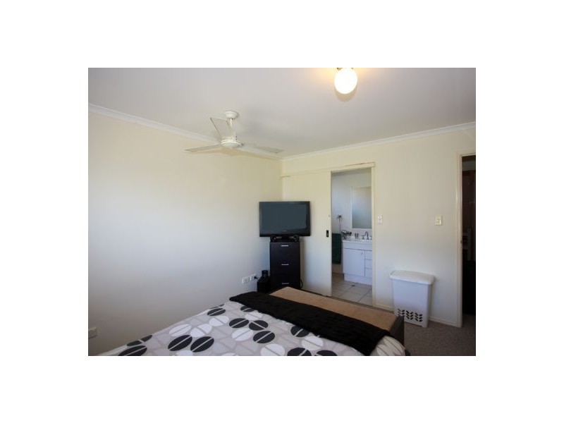 16 Isis Court, Eli Waters QLD 4655
