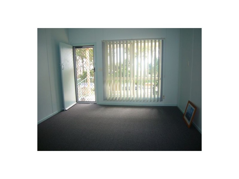2/364 Esplanade, Scarness QLD 4655