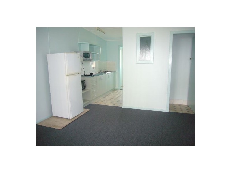 2/364 Esplanade, Scarness QLD 4655