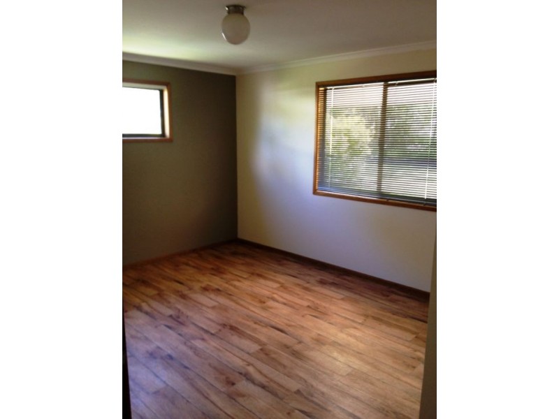 26 Dartmouth Street, Torquay QLD 4655