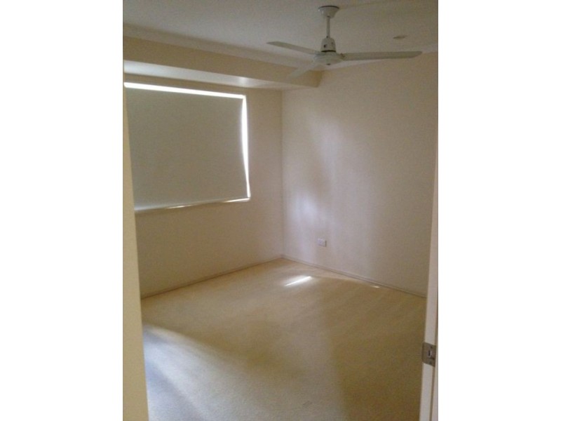24 Hyperno Rd, Point Vernon QLD 4655