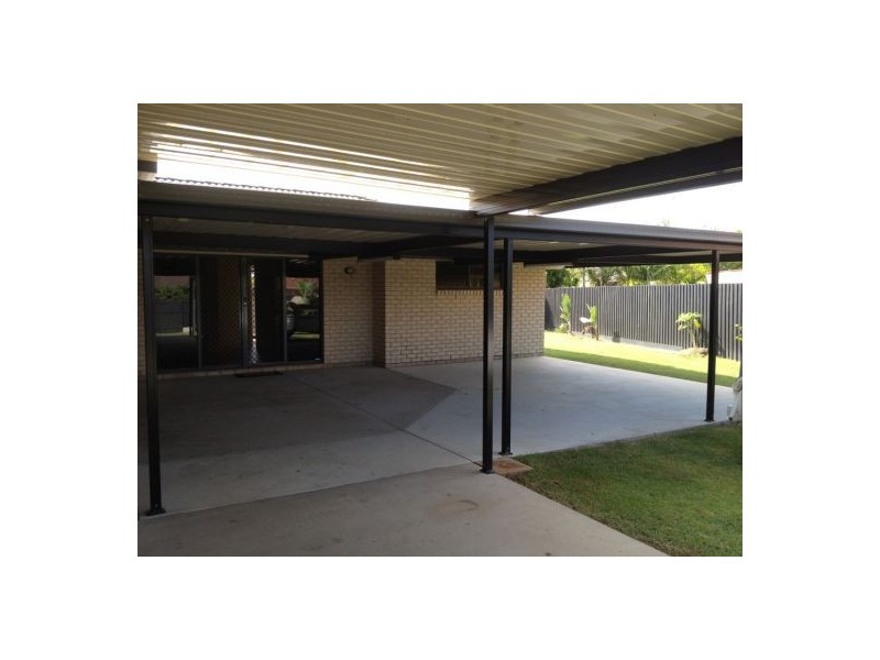 24 Hyperno Rd, Point Vernon QLD 4655