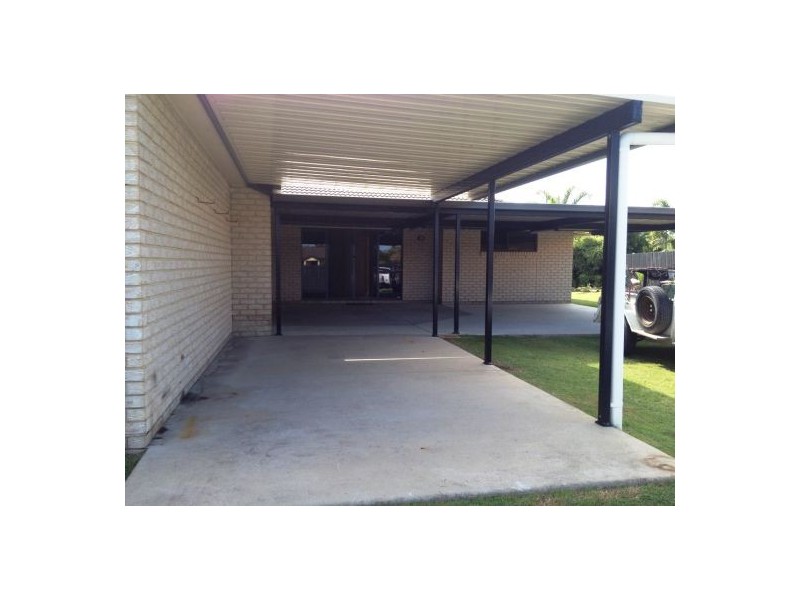 24 Hyperno Rd, Point Vernon QLD 4655