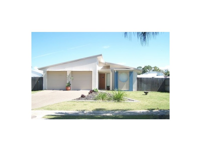 17 Northshore Avenue, Toogoom QLD 4655