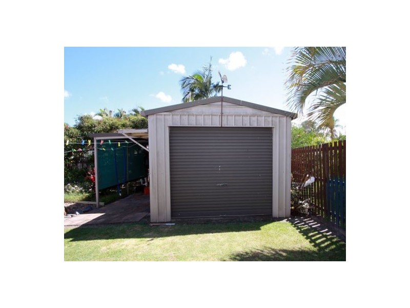 18 Holiday Parade, Scarness QLD 4655