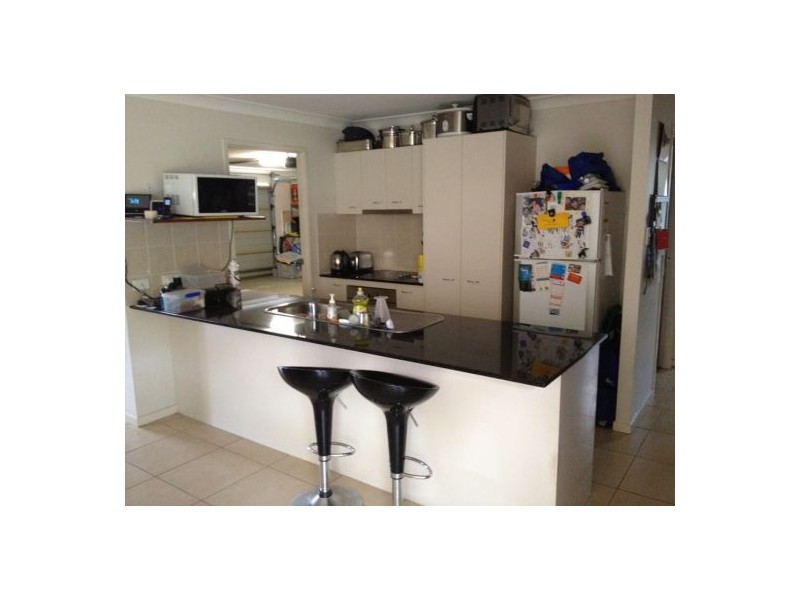 21 Oyster Court, Toogoom QLD 4655
