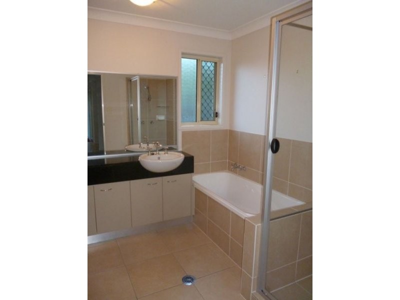 21 Oyster Court, Toogoom QLD 4655