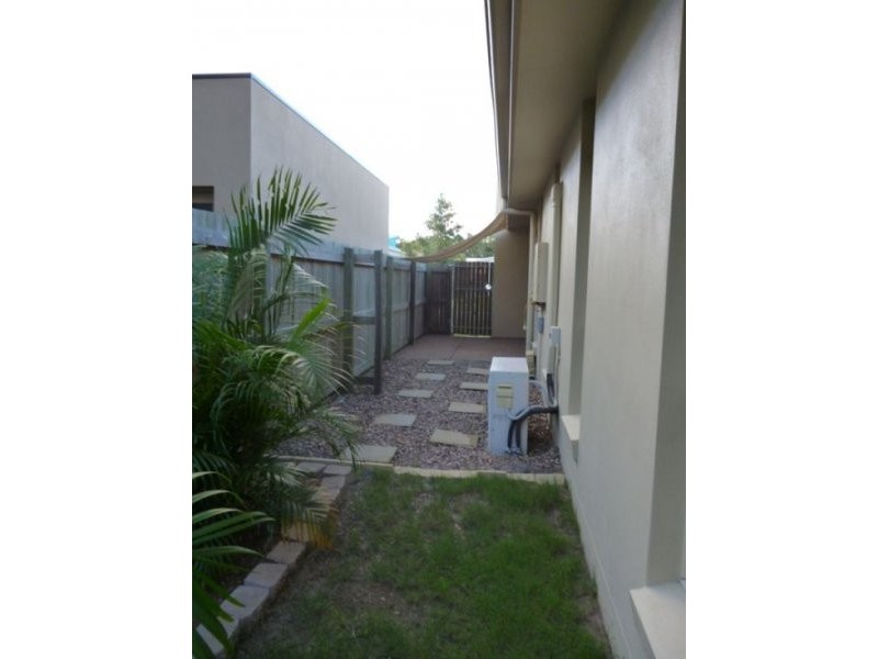 21 Oyster Court, Toogoom QLD 4655