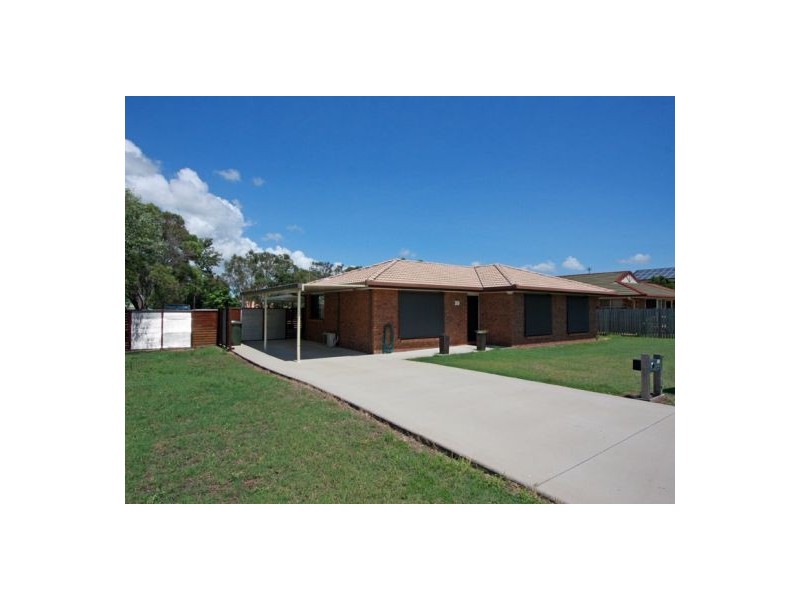 39 Bayrise Drive, Urangan QLD 4655
