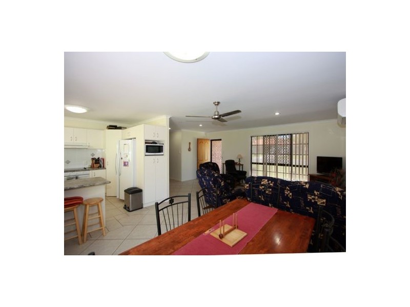 39 Bayrise Drive, Urangan QLD 4655