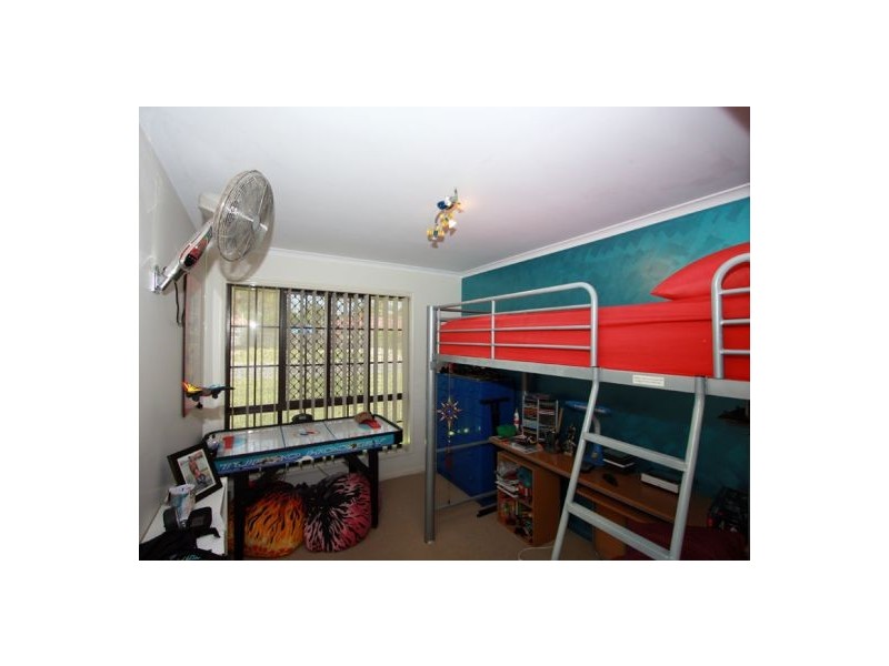 39 Bayrise Drive, Urangan QLD 4655