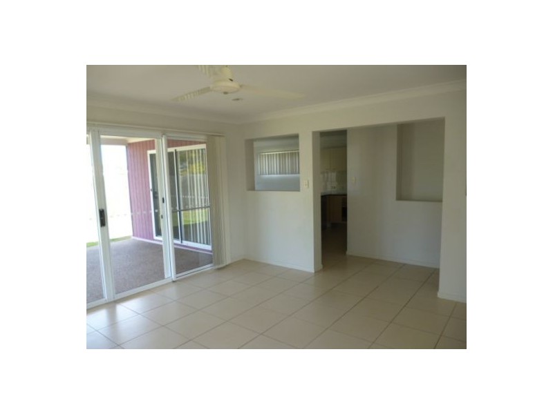 1 Clearwater Cres, Toogoom QLD 4655