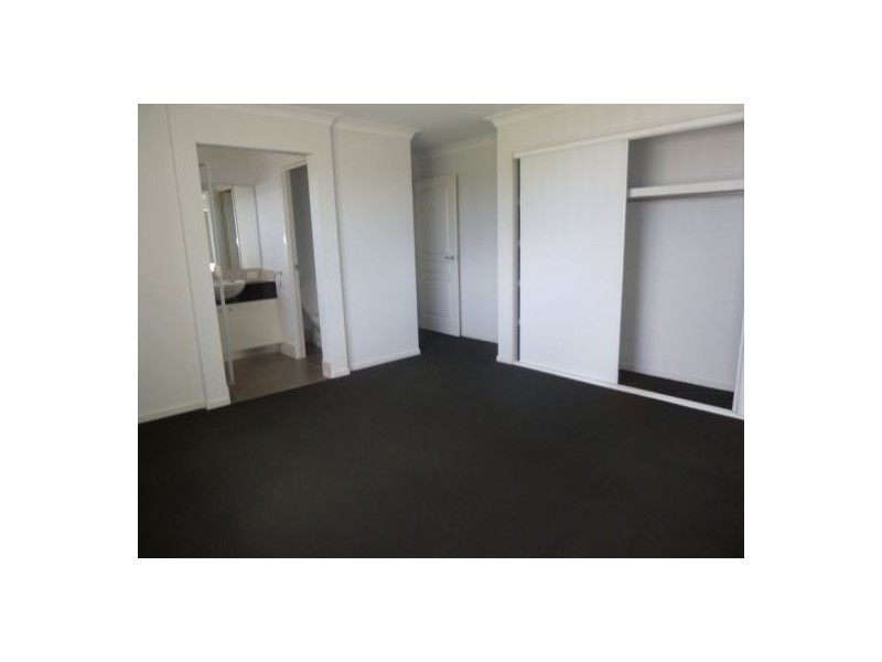 1 Clearwater Cres, Toogoom QLD 4655