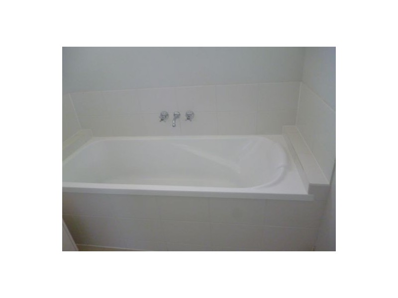 1 Clearwater Cres, Toogoom QLD 4655