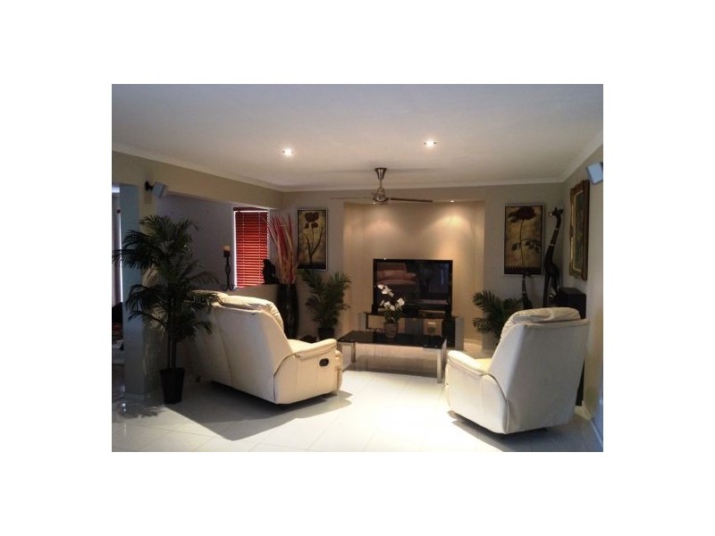 5 Golf Cres, Craignish QLD 4655