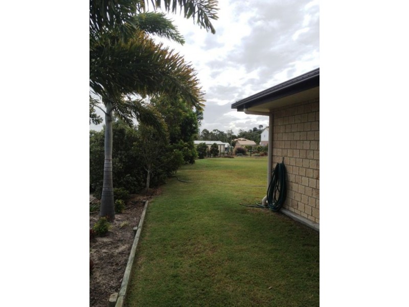 5 Golf Cres, Craignish QLD 4655