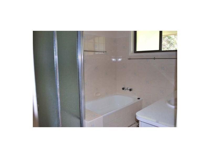 5 Waigani Ave, Kawungan QLD 4655