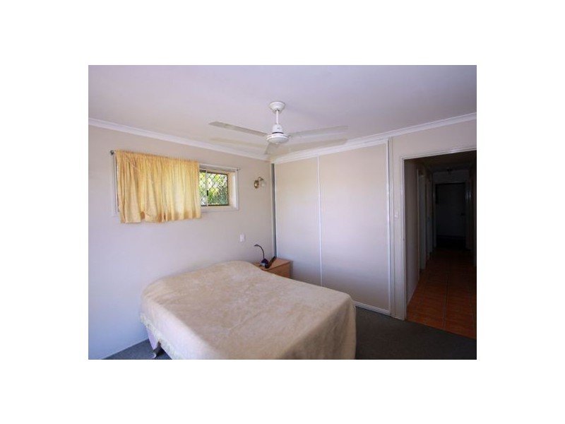 3 Fiona Court, Urangan QLD 4655