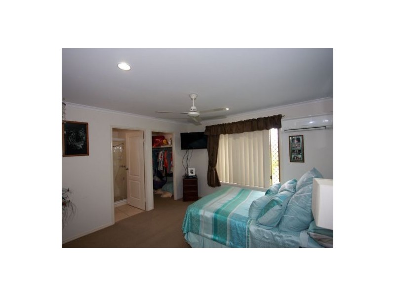 15 Protector Way, Eli Waters QLD 4655