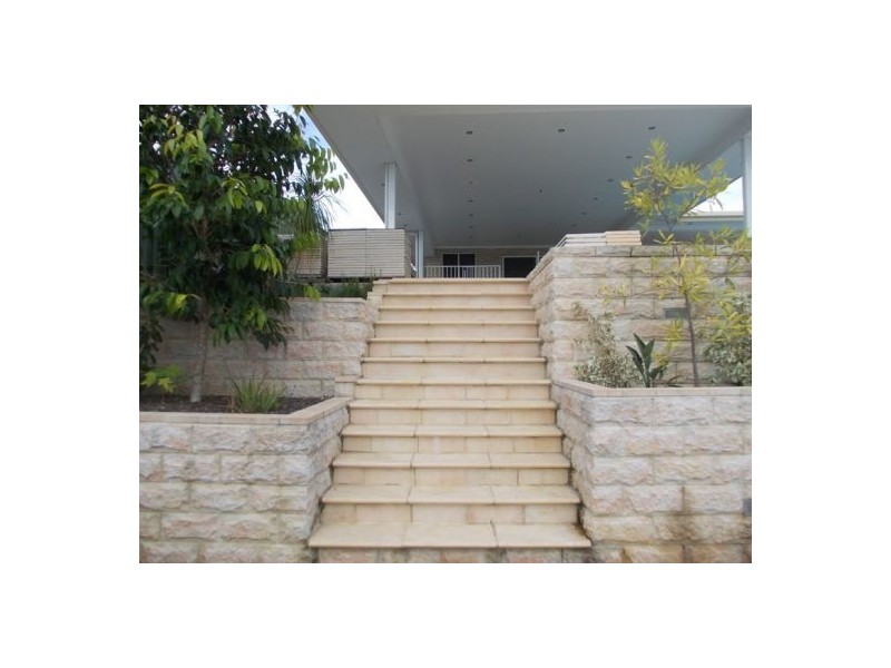 26 Bushlark Avenue, Eli Waters QLD 4655