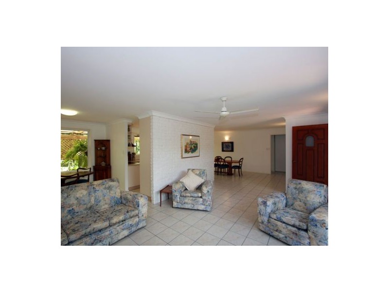 8 Queben Court, Kawungan QLD 4655