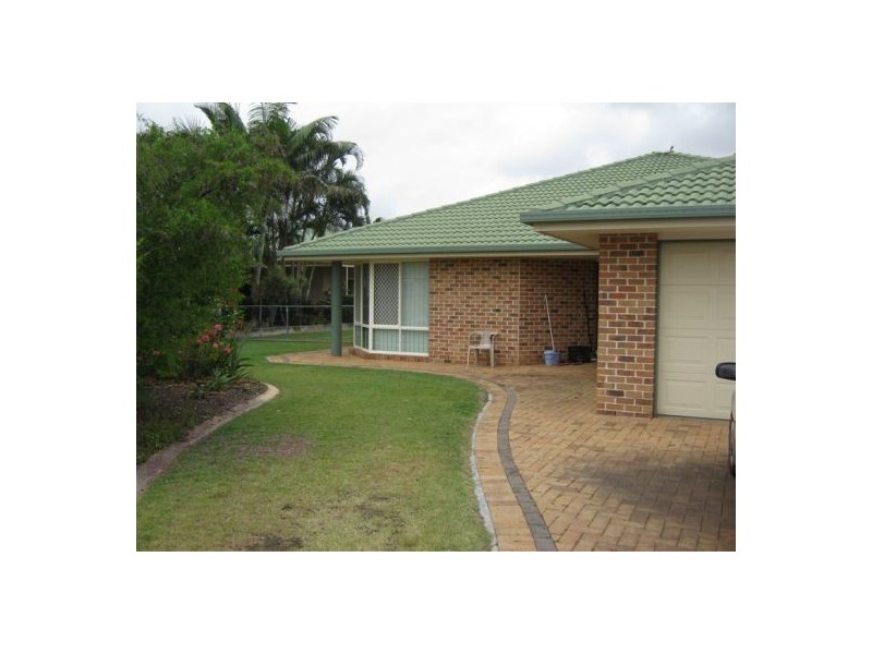 59 Ladbroke Crescent, Urangan QLD 4655
