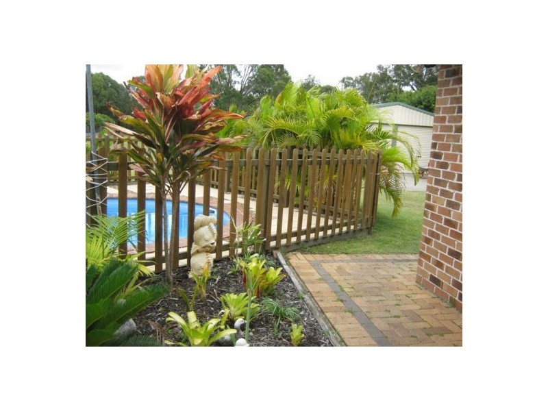 59 Ladbroke Crescent, Urangan QLD 4655