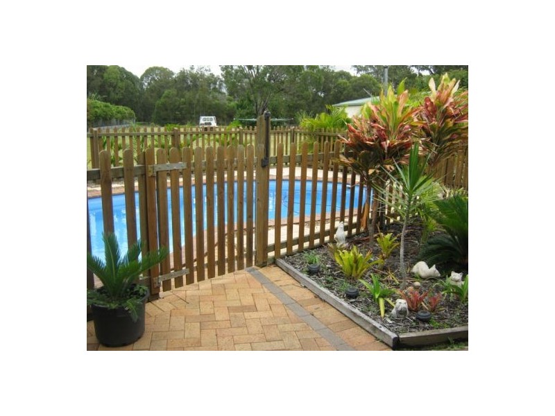 59 Ladbroke Crescent, Urangan QLD 4655