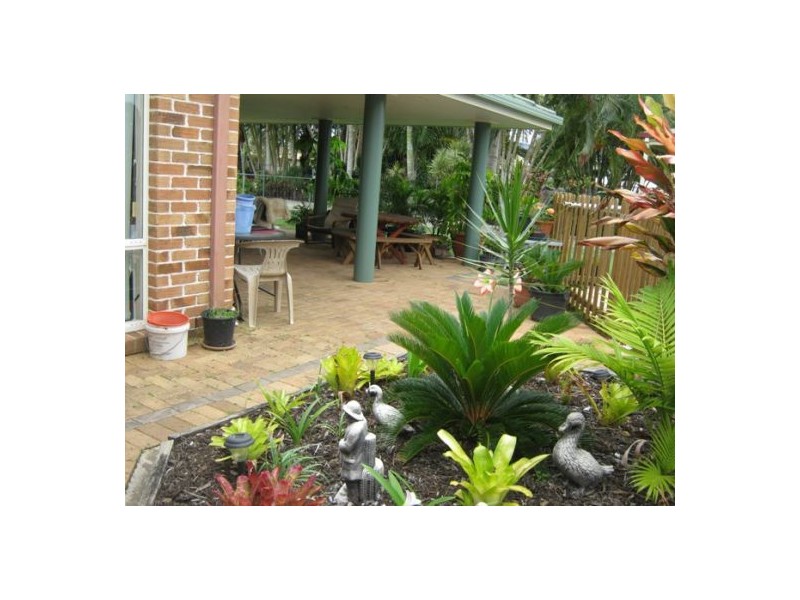 59 Ladbroke Crescent, Urangan QLD 4655