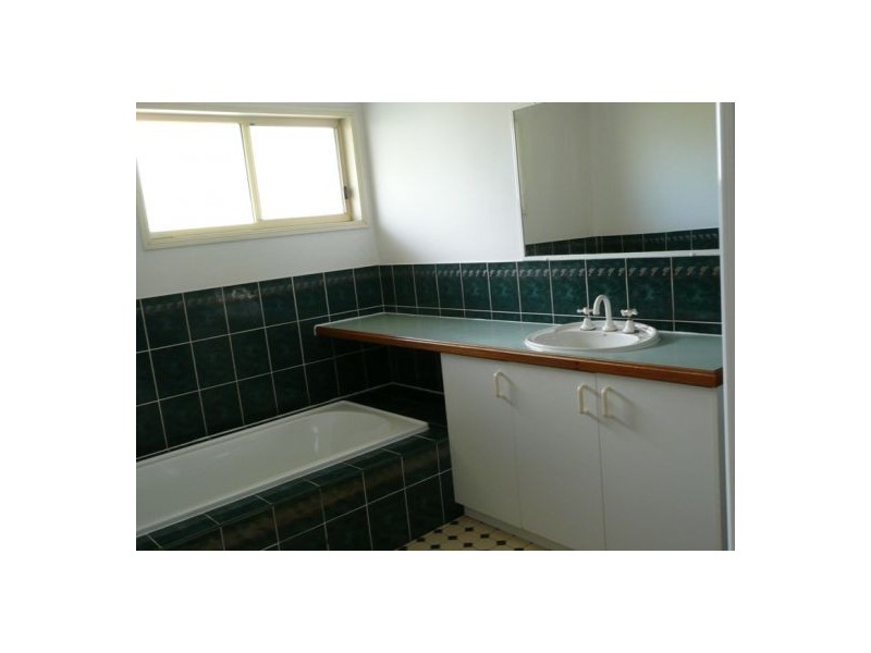 4 Hayman Court, Kawungan QLD 4655