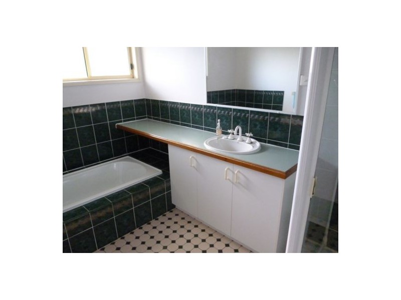 4 Hayman Court, Kawungan QLD 4655